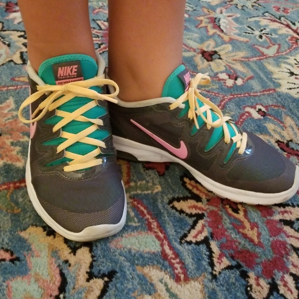 Nike Tennis shoes